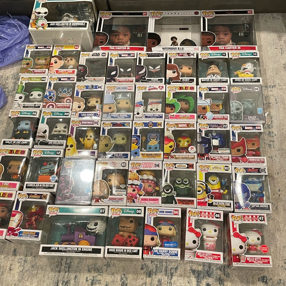Lot of 43 Funko pops - Picture 2 of 3
